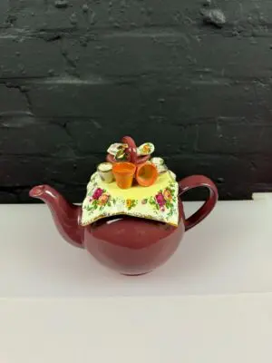 Royal Albert Old Country Roses Tea Pot Earthenware 1997 England Gardening
