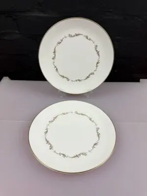 Royal Doulton French Provincial H4945 Salad Plates 21 cm Wide Set of 2