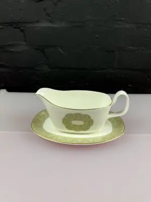 Royal Doulton Sonnet H5012 Gravy Boat Sauce Jug and Stand / Saucer Set