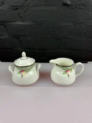 Royal Doulton Vogue Awakening TC1162 Milk Cream Jug 8 cm and Covered Sugar Bowl