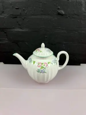 Royal Worcester English Garden Large Tea Pot 2 Pints