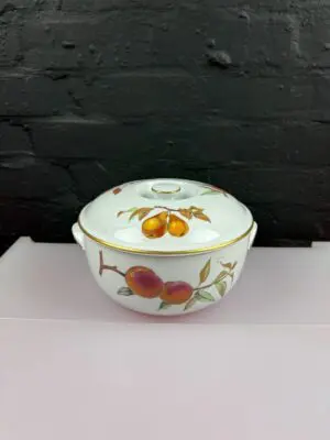 Royal Worcester Evesham Gold Round Handled Covered Serving Dish 8.75" Wide