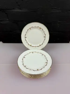 Royal Worcester Gold Chantilly Tea / Side Plates 15.5 cm Wide Set of 8
