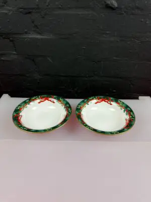 Royal Worcester Holly Ribbons Green Cereal Bowls 6.75" Wide 5 Sets of 2