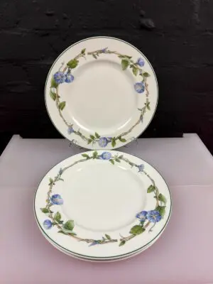Wedgwood Blue Delphi Large Dinner Plates 27.5 cm Wide 2 Sets of 4 Available
