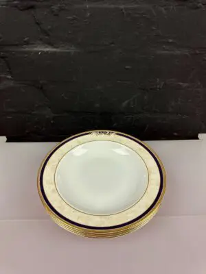 Wedgwood Cornucopia Rimmed Soup / Pasta Bowls 8" Wide Set of 4