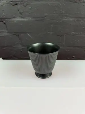 Wedgwood Ravenstone Black Plant Pot / Planter Vase 11.5 cm High Ribbed