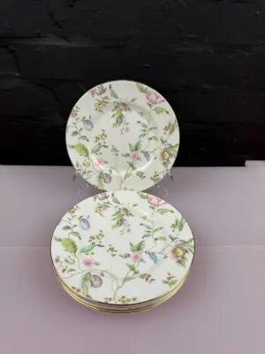 Wedgwood Sweet Plum Tea / Side Plates 7" Wide Set of 6