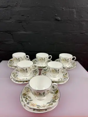 6 x Wedgwood Beaconsfield Tea Trios Cups Saucers & Side Plates 2 Sets Available