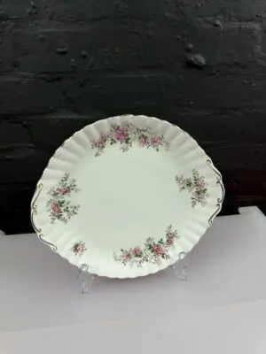 Royal Albert Lavender Rose Eared Cake / Bread Plate 27 cm Wide