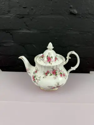 Royal Albert Lavender Rose Large Tea Pot 1st Quality 2.5 Pints