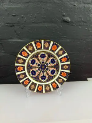 Royal Crown Derby Old Imari 1128 Dessert / Salad Plate 23 cm 9" 1962