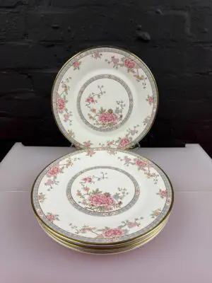 Royal Doulton Canton H5052 Dinner Plates 27 cm Wide Set of 7