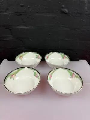 Royal Doulton Vogue Awakening TC1162 Soup Cereal Bowls 15.5 cm Wide 2 Sets of 4