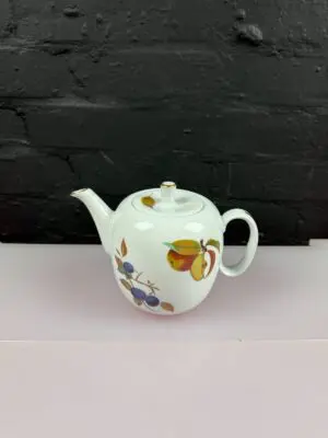 Royal Worcester Evesham Gold Tea Pot 1.5 Pints
