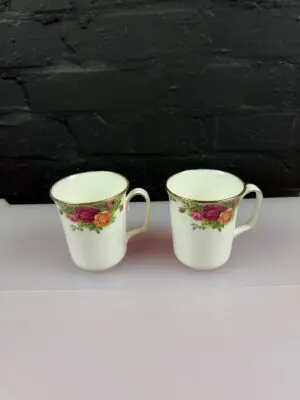 2 x Royal Albert Old Country Roses Bristol Tea / Coffee Mugs 10 cm High Set