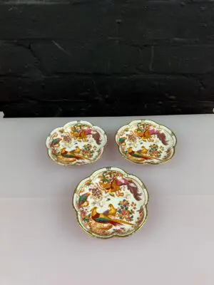 3 x Royal Crown Derby Olde Avesbury A73 Petal Trinket Dishes 11.5 cm Wide Set