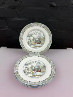 4 x Wedgwood Chinese Legend Salad Plates 20.5 cm Wide 2 Sets Available