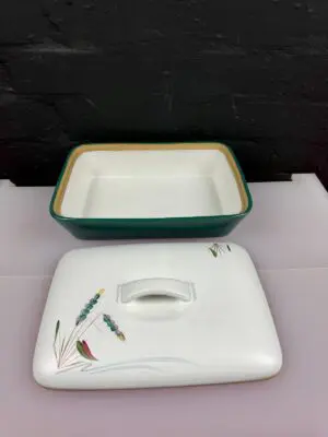 Denby Greenwheat Covered Vegetable Serving Dish 11" x 8"