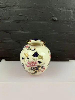 Masons Ironstone Blue Mandalay Large Vase 7" High and 7" Wide