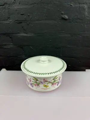 Portmeirion Botanic Garden Round Casserole Serving Dish Sweet Pea 8.5"