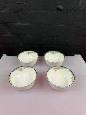 Royal Doulton Vogue Awakening TC1162 Fruit Cereal Bowls 13 cm Wide 2 Sets of 4