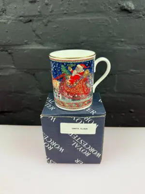 Royal Worcester Christmas Tales Tea / Coffee Mug 1996 9.5 cm High Santa Claus