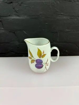 Royal Worcester Evesham Gold Large Milk Cream Jug 5.25" 14.5 cm High 1.25 Pints