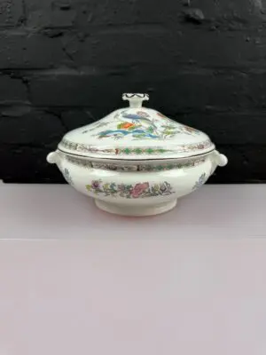 Wedgwood Kutani Crane R4464 Covered / Lidded Vegetable Serving Dish Tureen (2)
