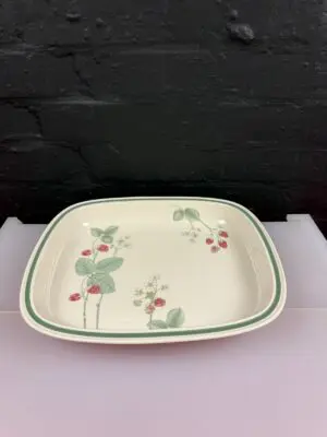 Wedgwood Raspberry Cane Large Baking Roasting Vegetable Serving Dish 35 cm x 30
