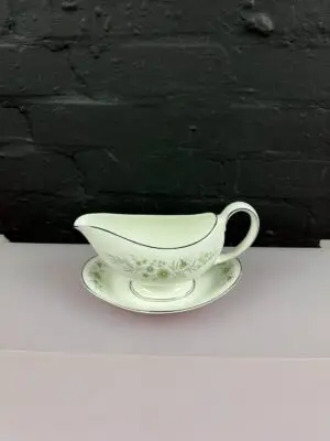 Wedgwood Westbury Gravy Boat / Sauce Jug and Stand / Drip Plate Set