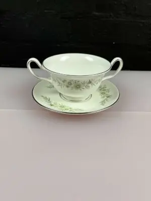 Wedgwood Westbury Handled Soup Coup / Bowl and Stand / Saucer Set