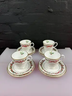 4 Royal Worcester Holly Ribbons Footed Tea Trios Cups Saucers & Side Plates Set