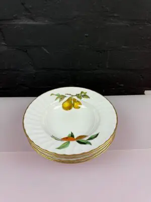 4 x Royal Worcester Evesham Gold Rimmed Soup Bowls 20.5 cm Wide 2 Sets Available