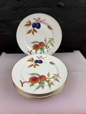 6 x Royal Worcester Evesham Gold Dinner Plates 26 cm Wide Set