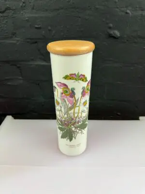 Portmeirion Botanic Garden Christmas Rose Spaghetti Storage Jar Wooden Lid 30 cm
