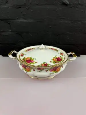 Royal Albert Old Country Roses Covered Vegetable Serving Dish / Tureen