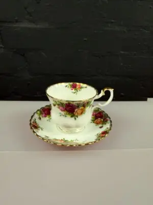 Royal Albert Old Country Roses Large Breakfast Cup and Saucer Set