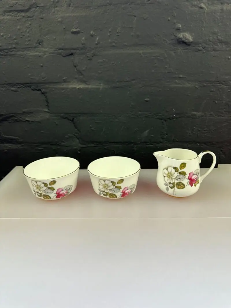 Royal-Grafton-Red-White-Roses-Milk-Cream-Jug-85-cm-and-2-Open-Sugar-Bowls-Set-225612675987 Royal Grafton Red & White Roses Milk Cream Jug 8.5 cm and 2 Open Sugar Bowls Set