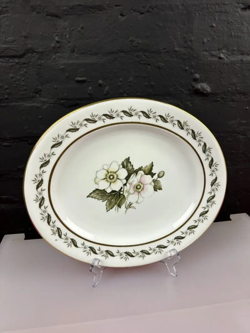 Royal Worcester Bernina Oval Carving Serving Platter Plate 33.5 cm x 28.5 cm
