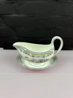Wedgwood Chinese Legend Gravy Boat / Sauce Jug and stand / Drip Plate 2 Sets