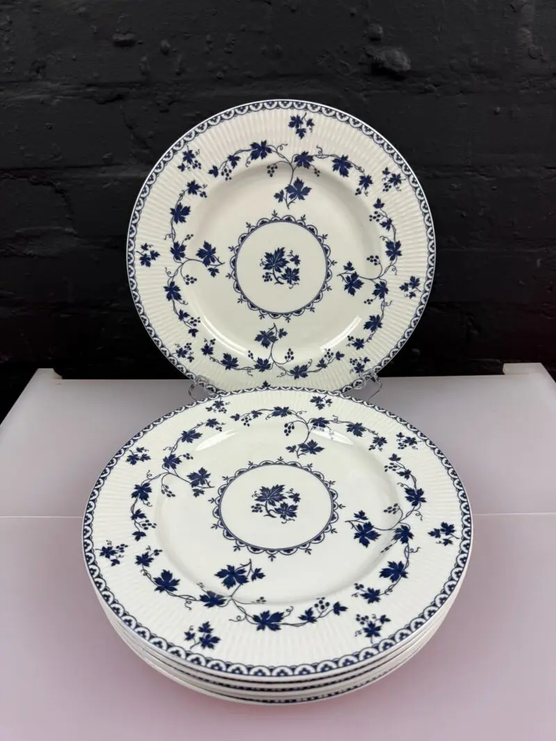 6 x Royal Doulton Yorktown T.C.1013 Ribbed Dinner Plates 27 cm Wide Set