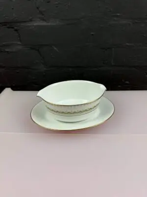 Noritake Katrina 2254 Gravy Boat / Sauce Jug With Fixed Saucer / Stand