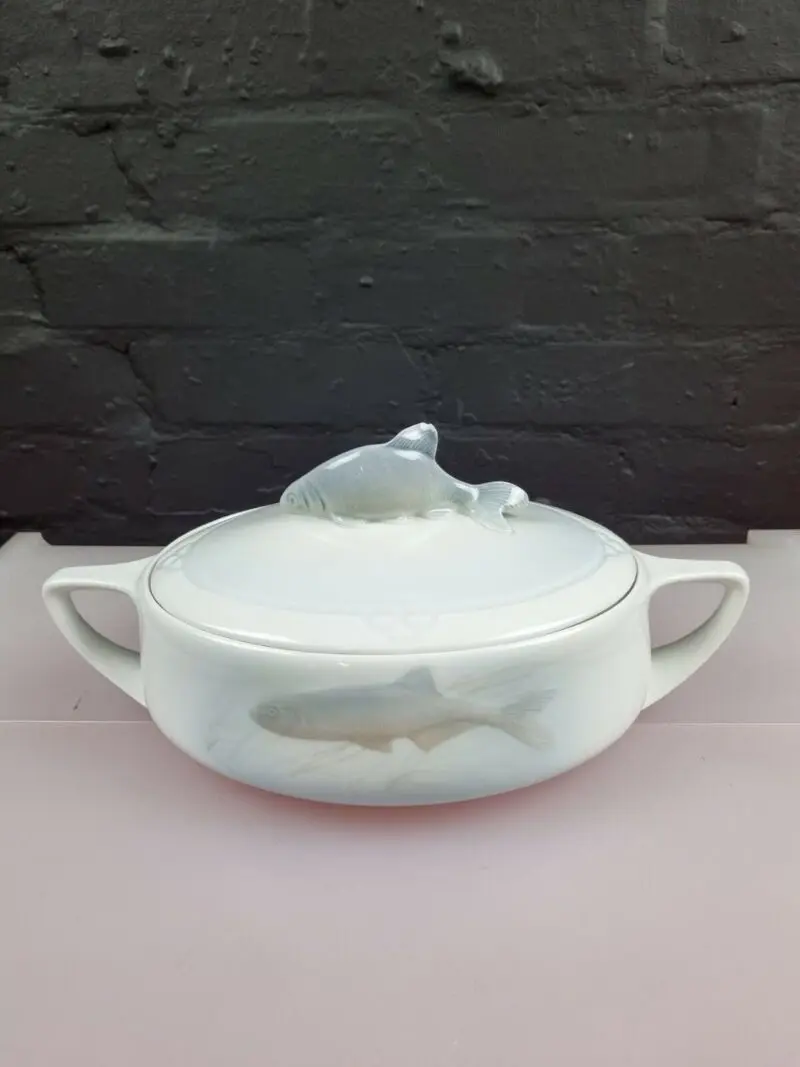 Rosenthal Fish Covered Vegetable Serving Dish / Tureen Fish Handle