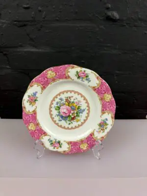 Royal Albert Lady Carlyle Salad Plate 21 cm Wide