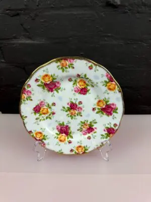 Royal Albert Old Country Roses Blue Damask Salad Plate 8.25" Wide