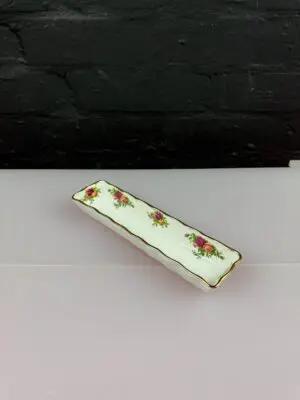 Royal Albert Old Country Roses Mint / Pen Tray 21 cm x 5.5 cm