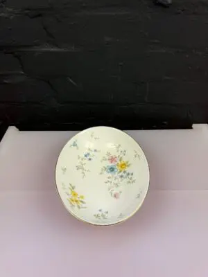 Royal Doulton Elegy H5044 Oval Vegetable Serving Dish 25 cm x 19 cm x 5 cm