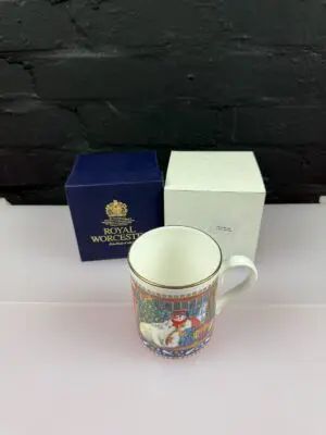 Royal Worcester Christmas Tales Tea Coffee Mug 2001 9.5 cm Gift For Christmas