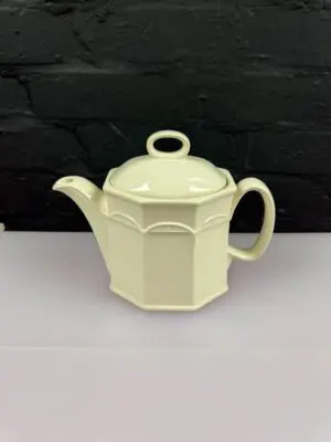 Vintage Steelite Monte Carlo Ivory Tea Pot 2 Pints 6.5" High